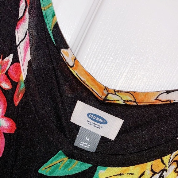 flowy dress - Picture 2 of 3